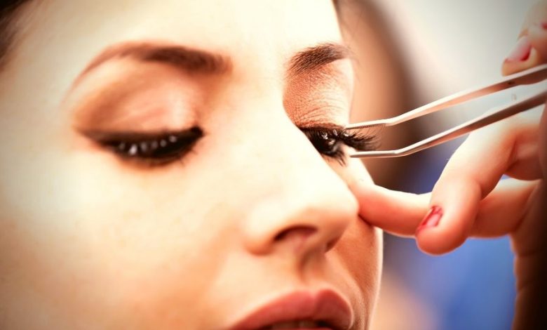 You will be amazed at the amazing benefits of wearing false lashes